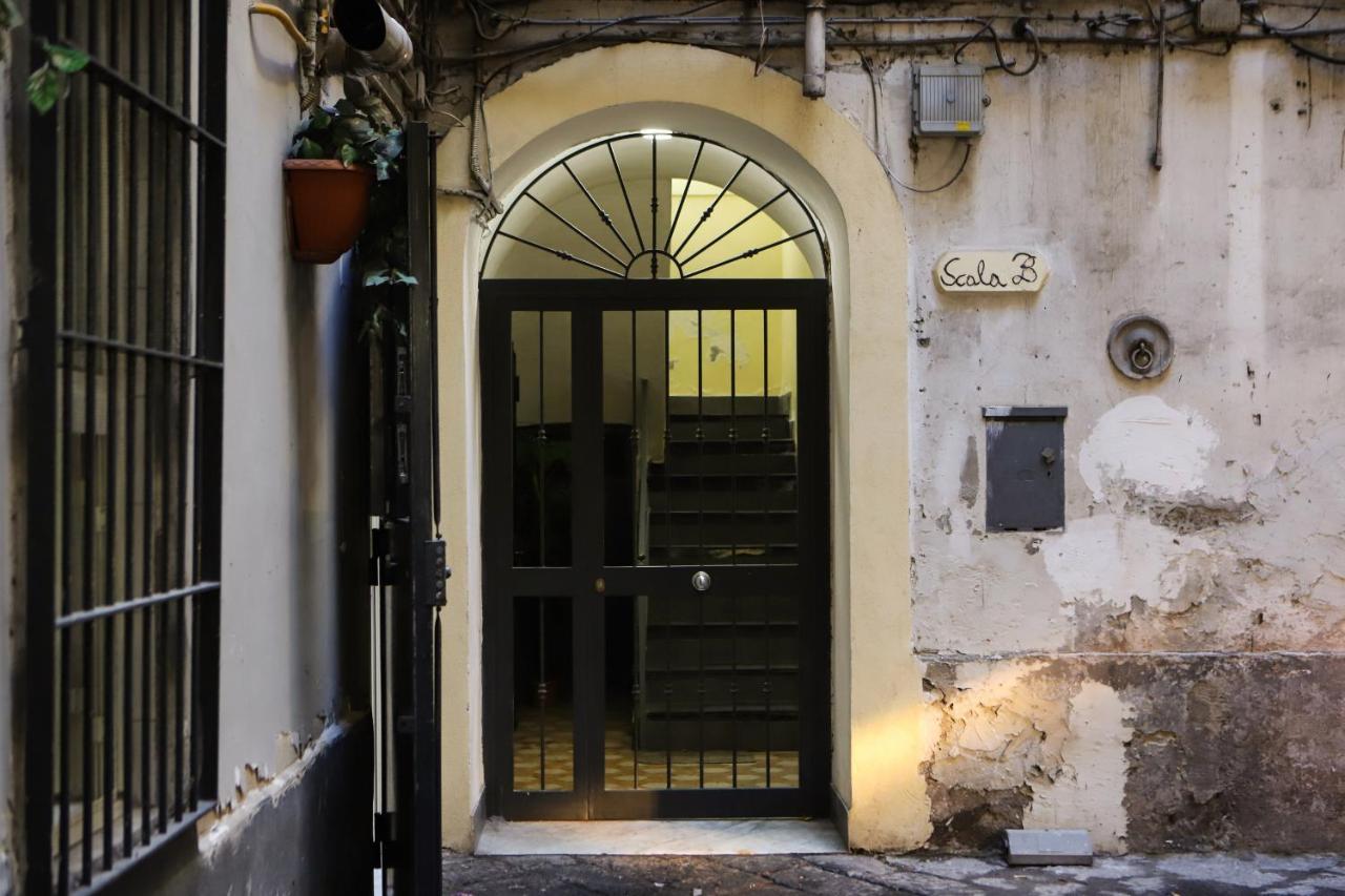 Cozy Apartment In Piazza Cavour By Wonderful Italy Naples Exterior photo